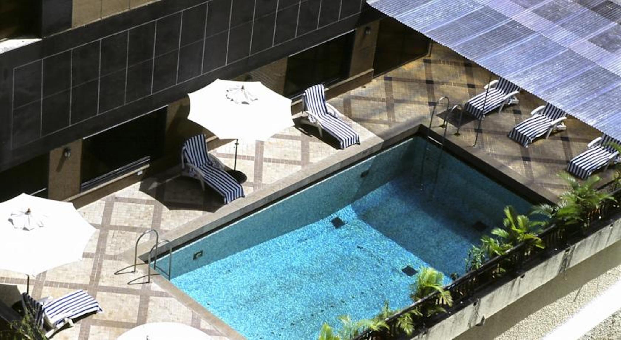 Fariyas , Colaba 4* Bombay