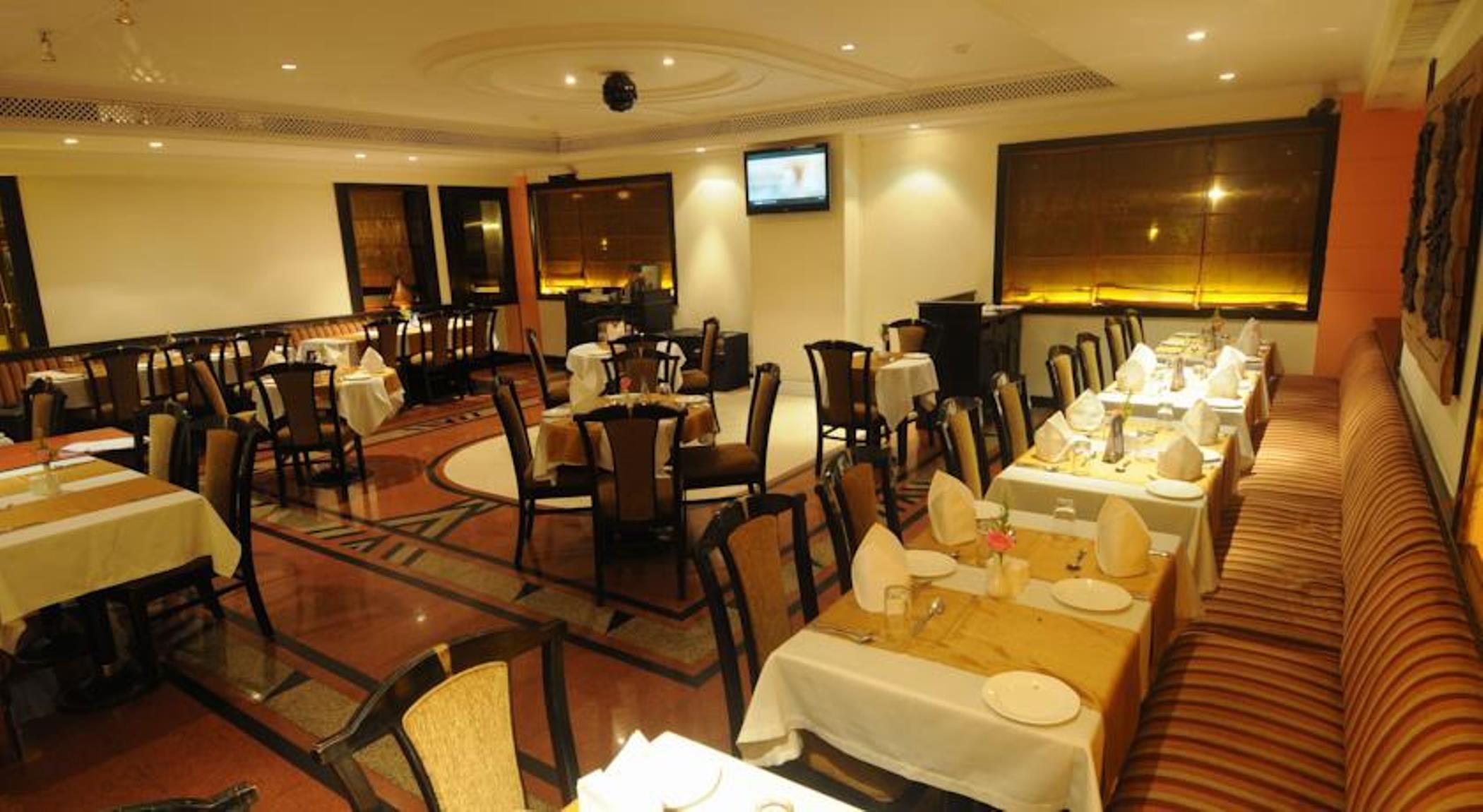 Fariyas , Colaba Hotel Bombay