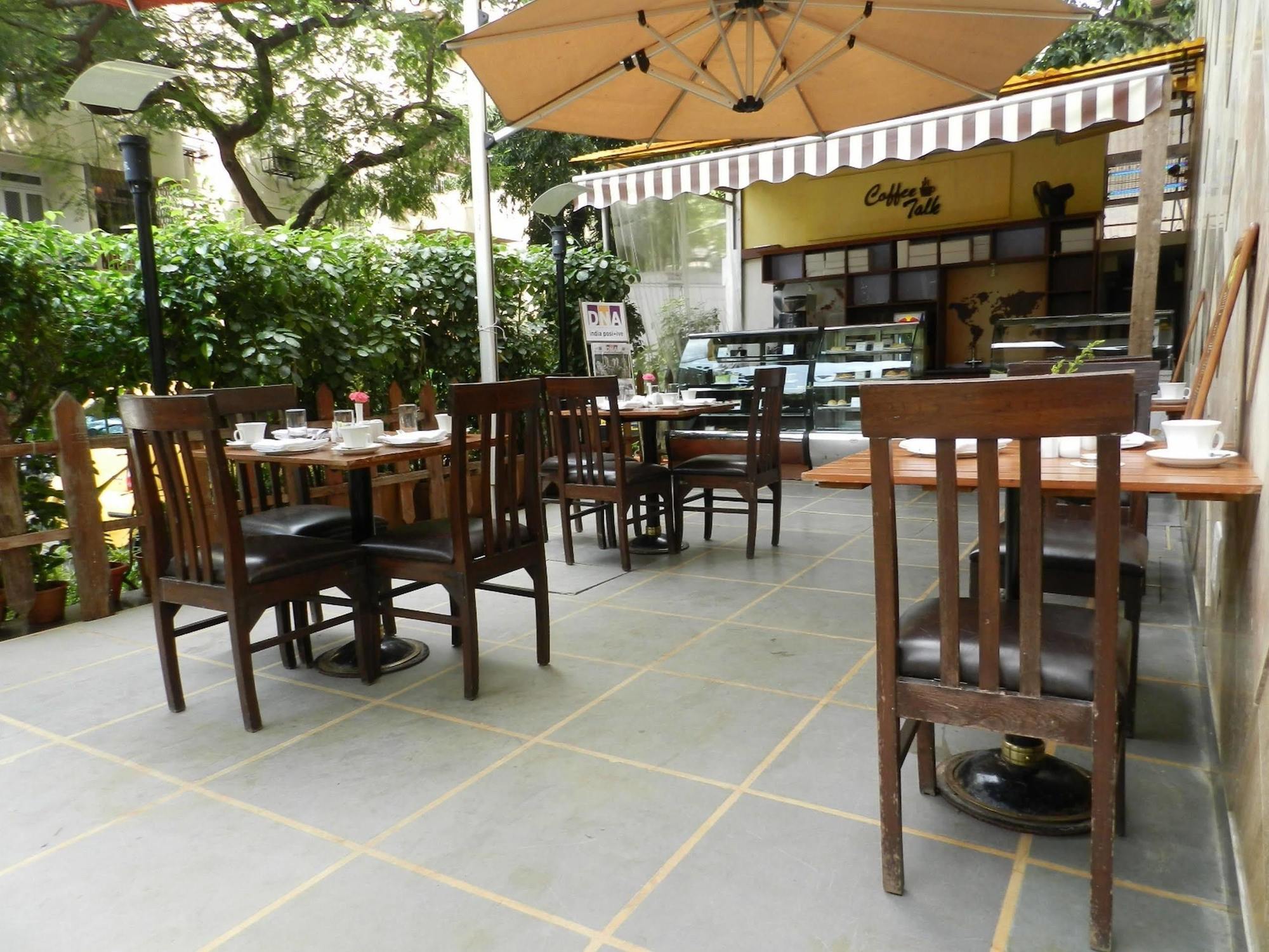 Fariyas , Colaba 4* Bombay